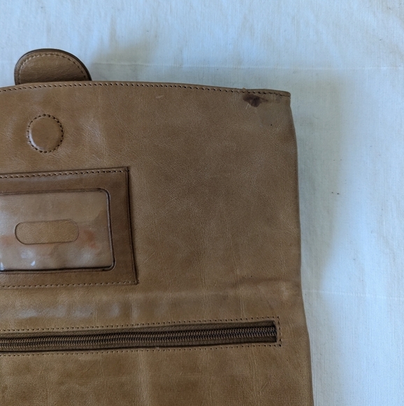 Hobo Camel Tan Leather Clutch Wallet Bag - Picture 10 of 13